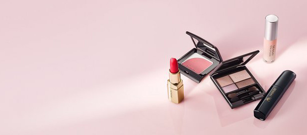 Routine de maquillage Sensai