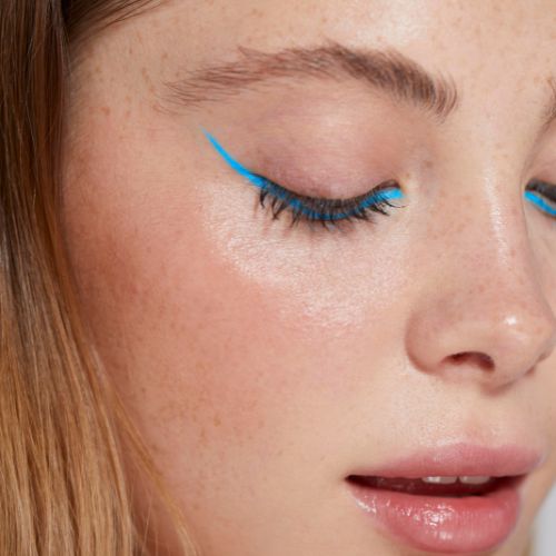 Eyeliner adapté à la couleur des yeux