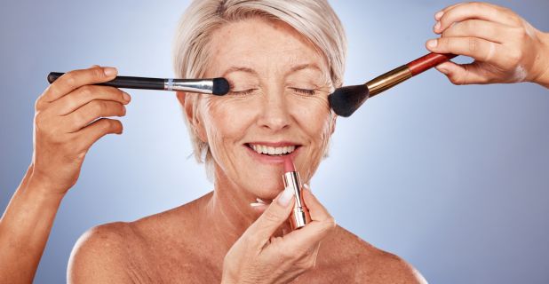 Maquillage pour femmes de plus de 50 ans