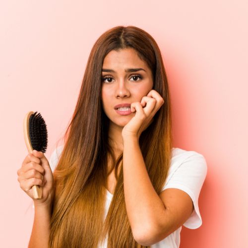 Warum fallen im Winter mehr Haare aus? 
