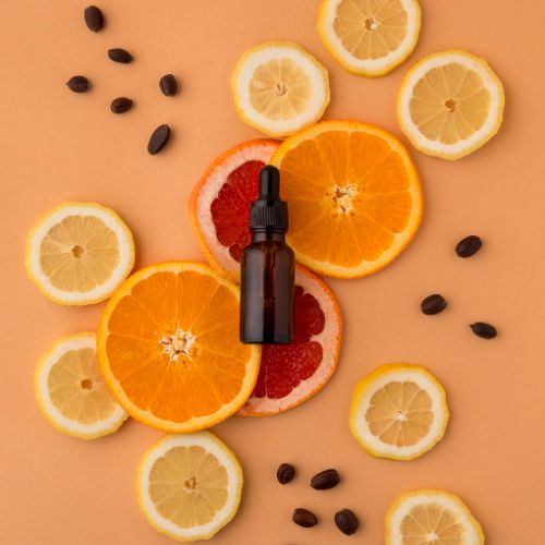Siero alla vitamina C: la sveglia di cui la tua pelle ha bisogno ogni mattina