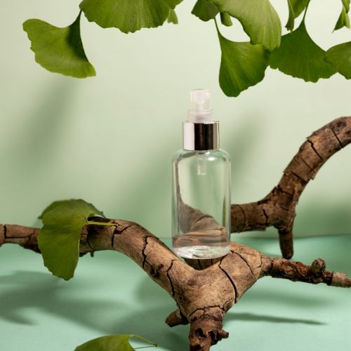 Cos'è esattamente la centella asiatica e perché è così di moda?