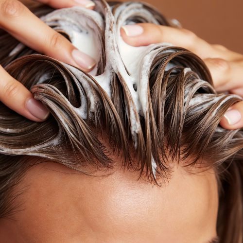 Lavez vos cheveux tous les jours