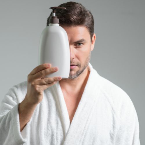 Anti-Haarausfall-Shampoos für Männer, die wirklich etwas bewirken