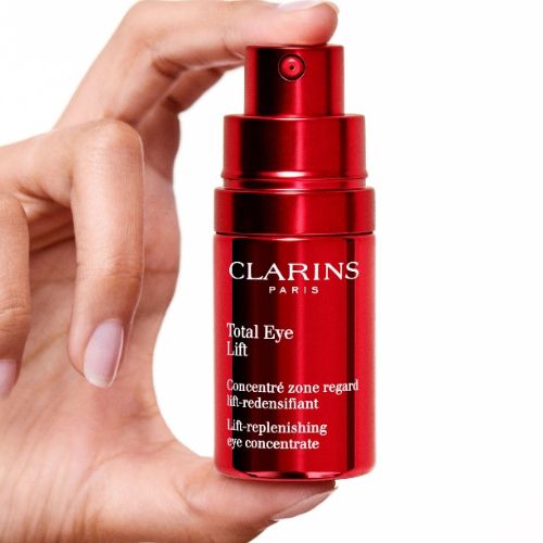 Test complet du soin expert LIFTING YEUX TOTAL de Clarins