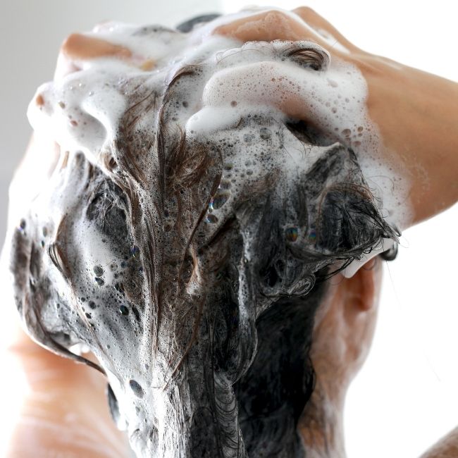 Hydrating or nourishing shampoo? Differences and how to know what your hair needs