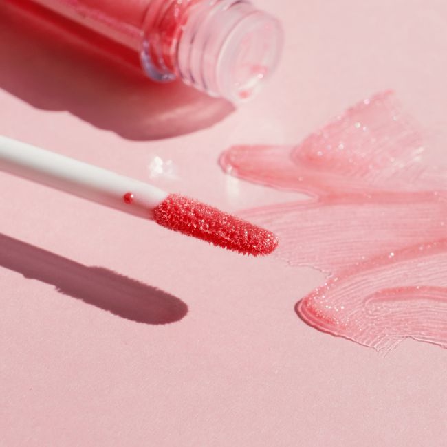 Was ist ein Lippenvergrößerer und wie wendet man ihn an?